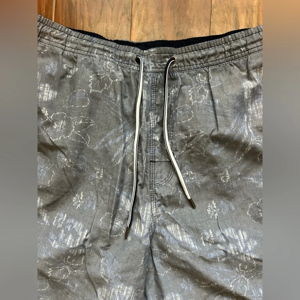 Men’s Swim Trunks With Adjustable Waist Size Large Palm Print Beach Pool